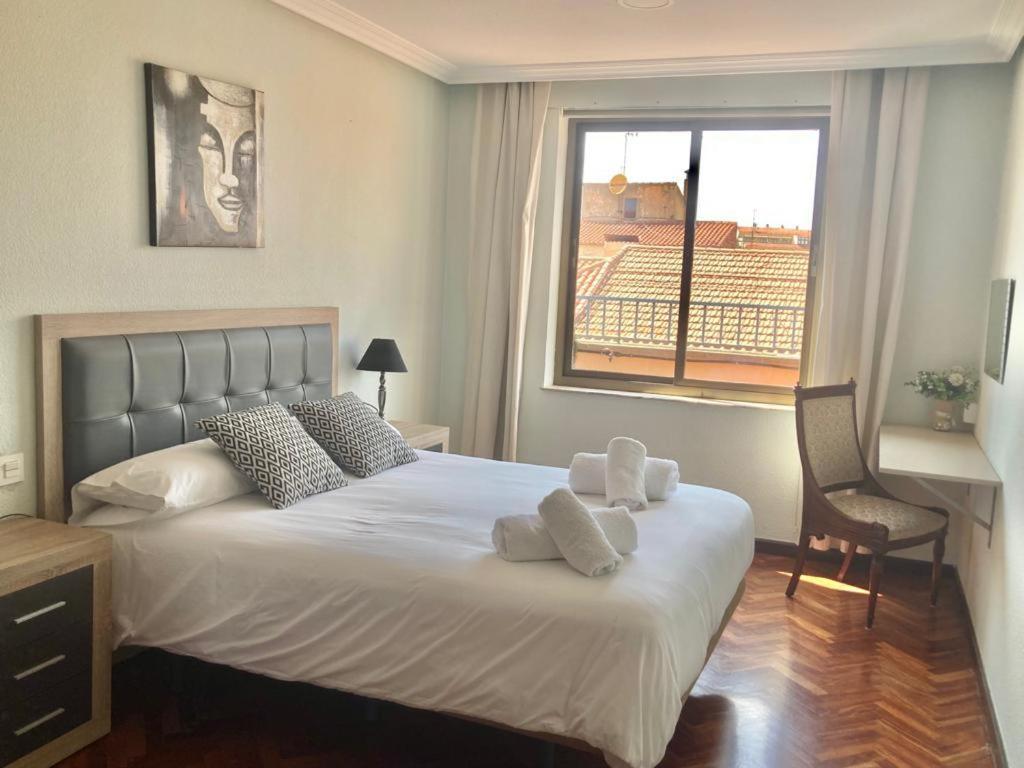 Apartamentos Azafranal-Parking Gratis- Salamanca Exterior photo
